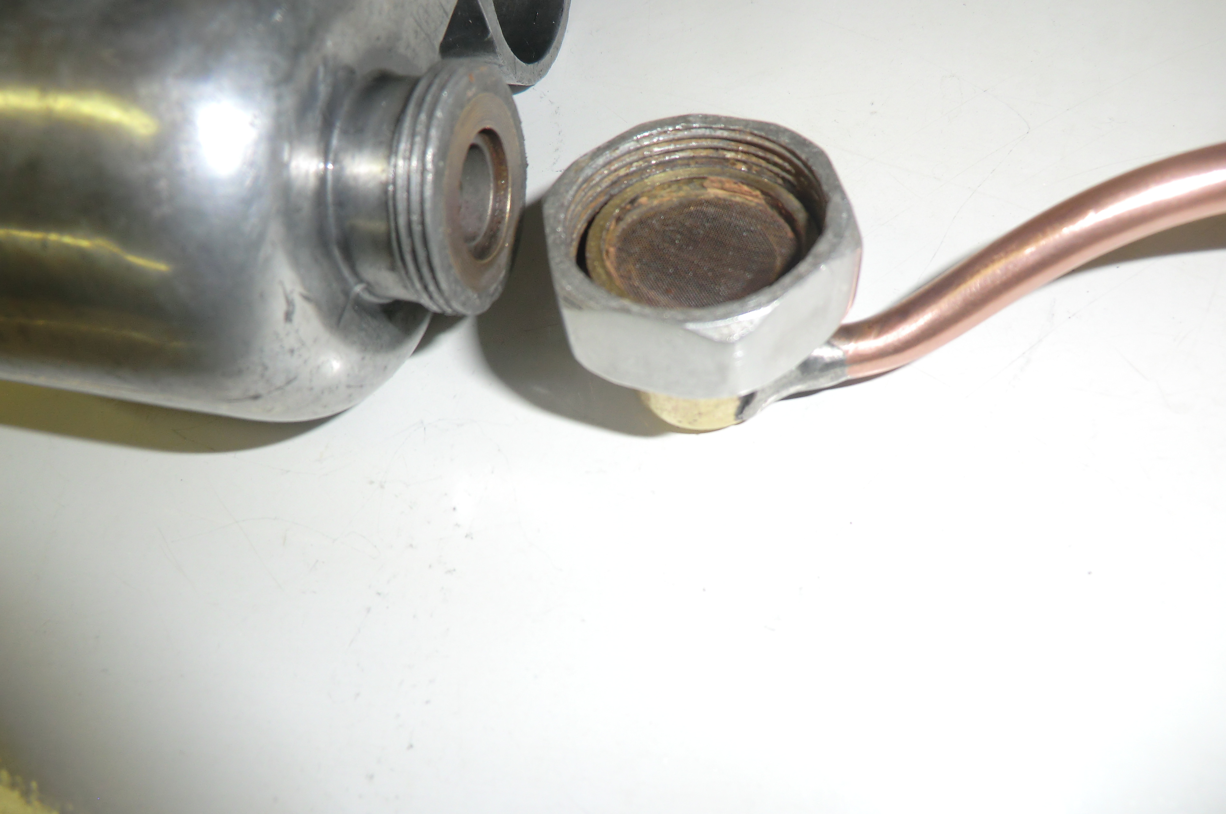 Thread fix Antique Outboard Motor Club,Inc