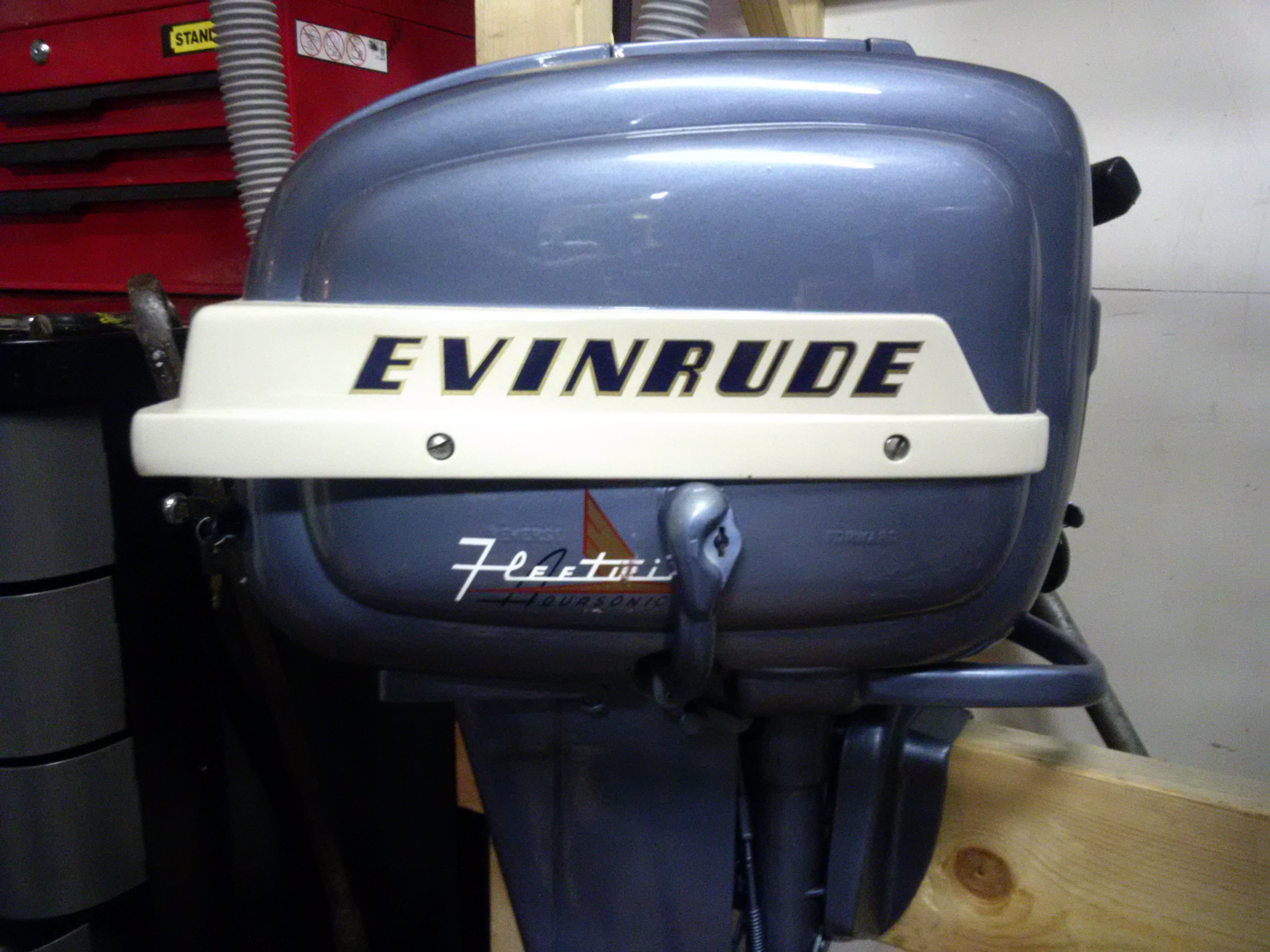 Topic What HP and Model Evinrude at Auction? Antique Outboard Motor